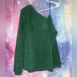 Kaleigh off the shoulder sweater 🛍